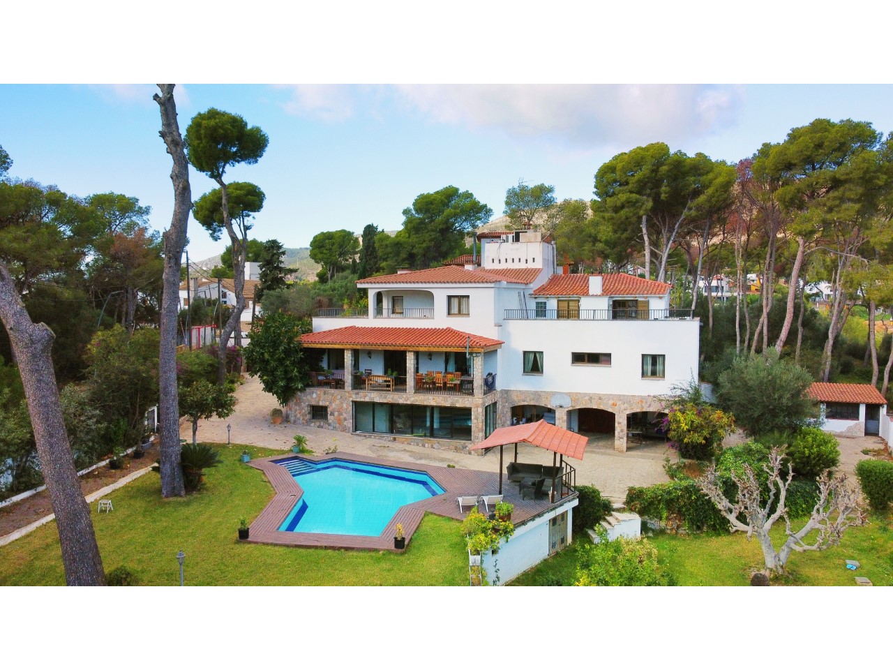 Casa de 6 hab. en Montmar, Castelldefels