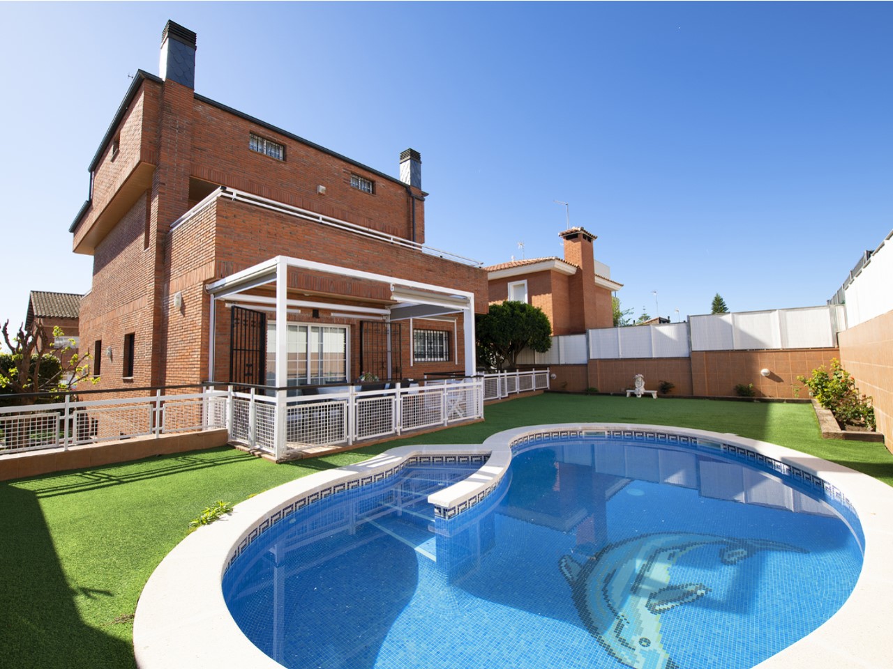 Casa de 5 hab. en Torrent Ballester, Viladecans